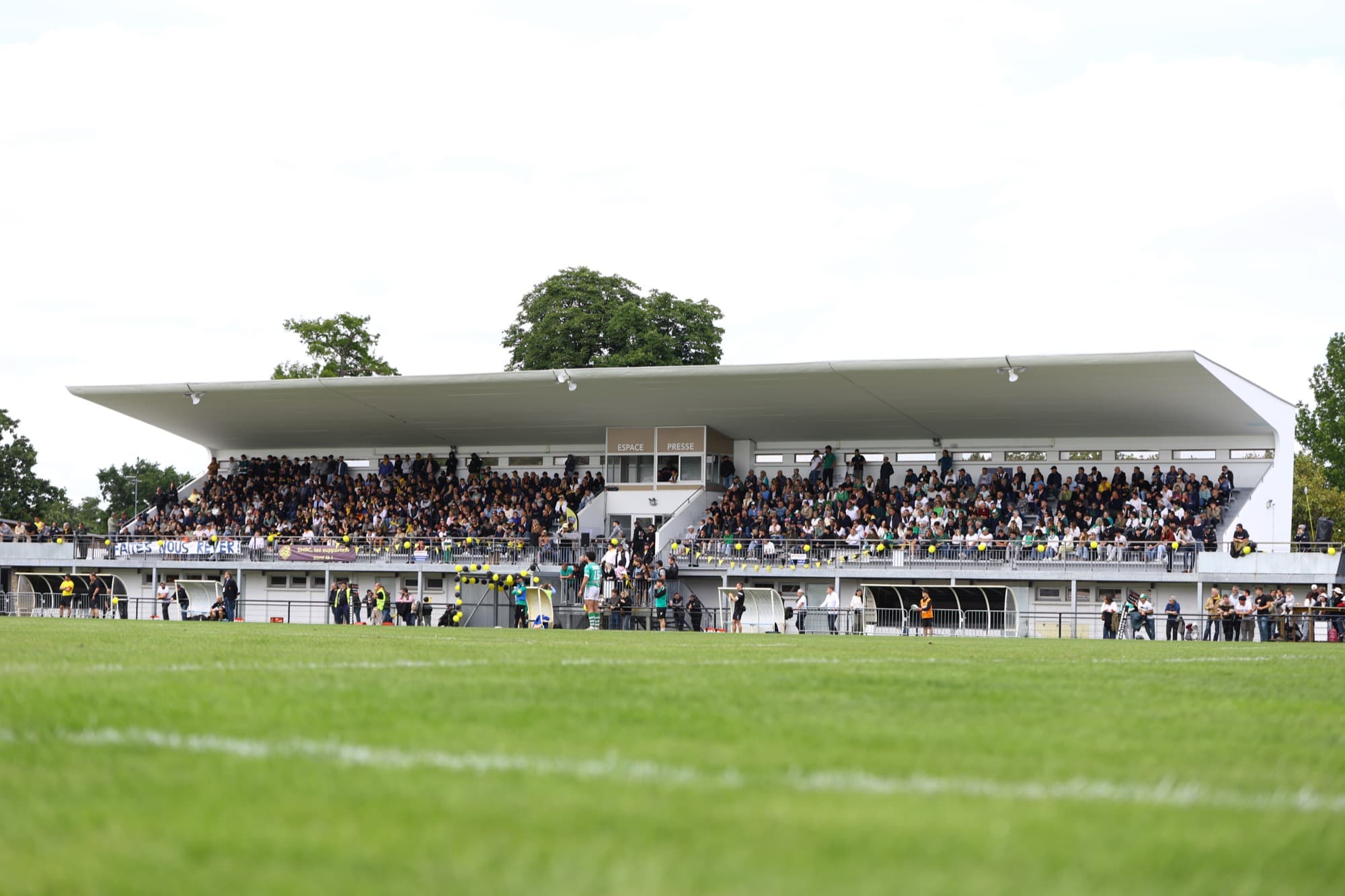 Stade Robert Monseau